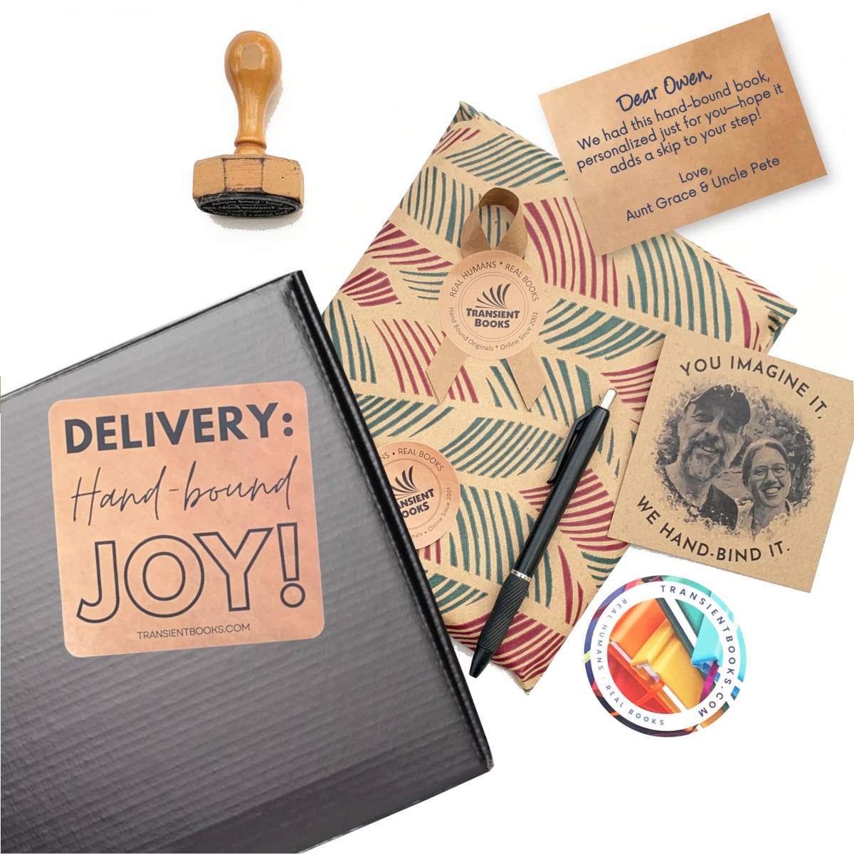 Outstanding gift boxes for keepsake books and custom guest books. Perfect for gifting personalized handmade books and in style.